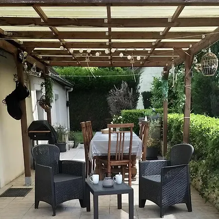 Valerie Gouffe D'hotes Parigné-lʼÉvêque