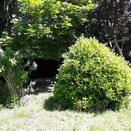 Valerie Gouffe D'hotes Bed & Breakfast *