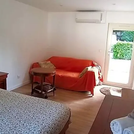 Valerie Gouffe D'hotes B&B *